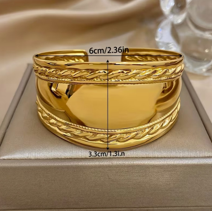 Luxury Elegant Twisted Wide Curved Stainless Steel Open Bracelet Bangle