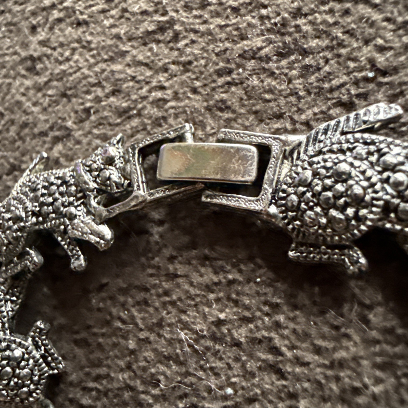Silver Tone 7” Kitty Cat By The Tail Bracelet 7” Cat Kitten Feline