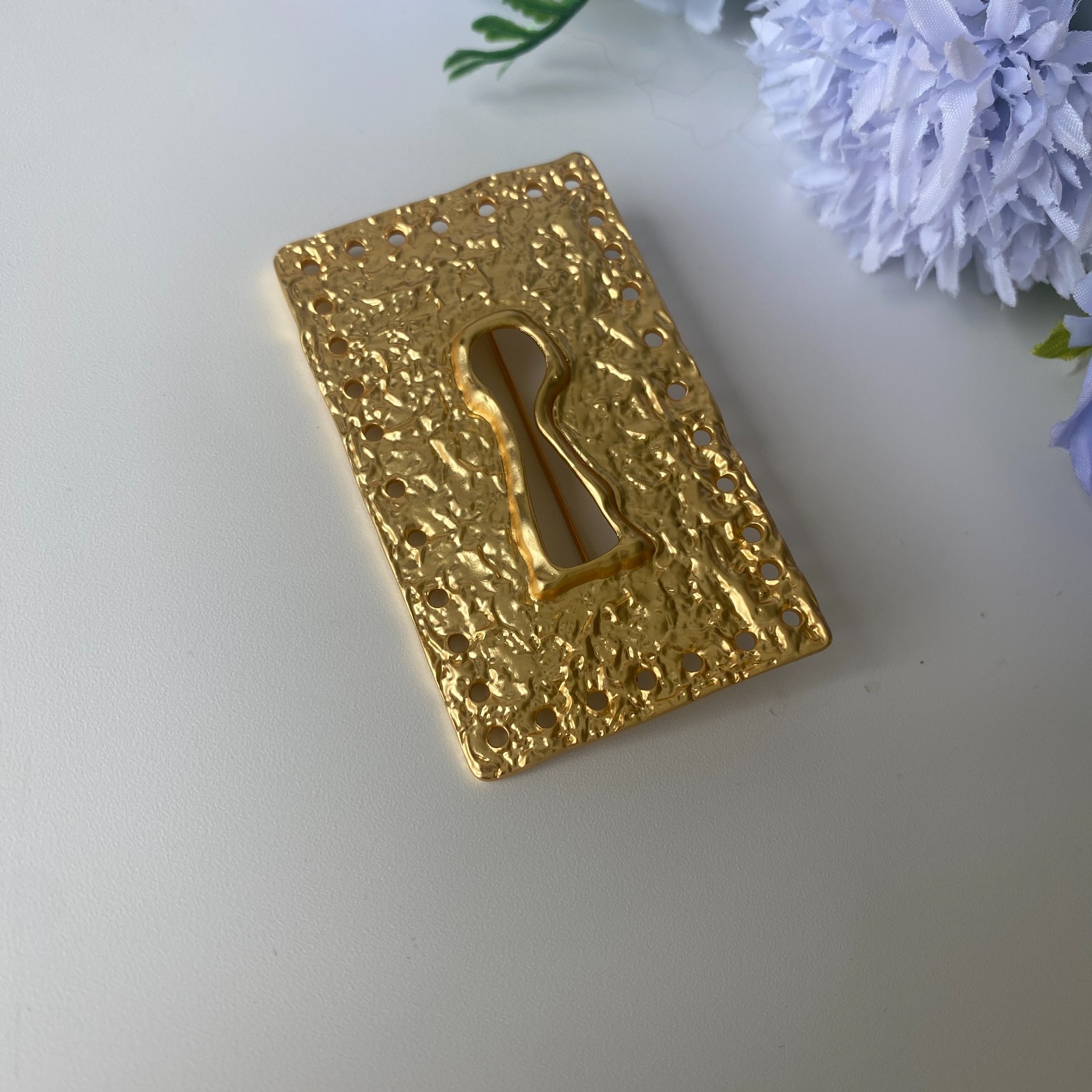 Schiaparelli Hammered Rectangular Keyhole Matte Gold Lock Plate Brooch