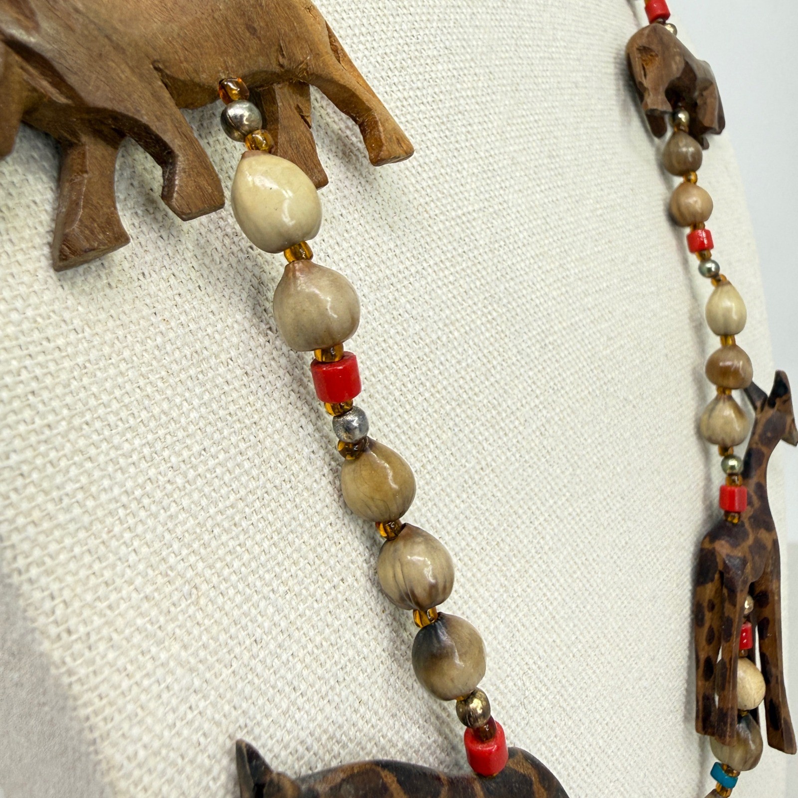 Vintage Carved Wood Safari Animal Necklace Zebra Giraffe Folk Art Natural