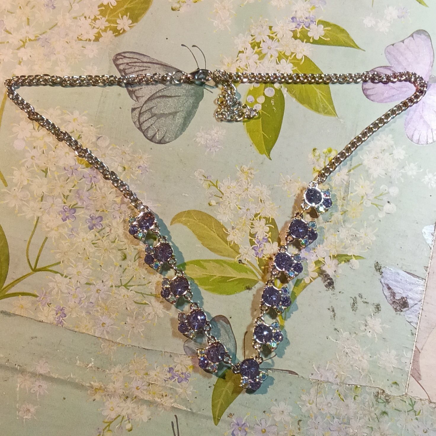 Generic Silver Tone Round Link Chain Necklace Purple Crystal Rhinestone Lobster
