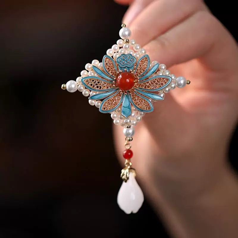 Classic Exquisite Brooch Accessory Lapel Pin Qipao Collar Decoration