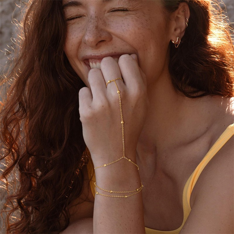 Gold Tone Hand Chain Bracelet Ring Link Chain Boho Fashion Jewelry for Women