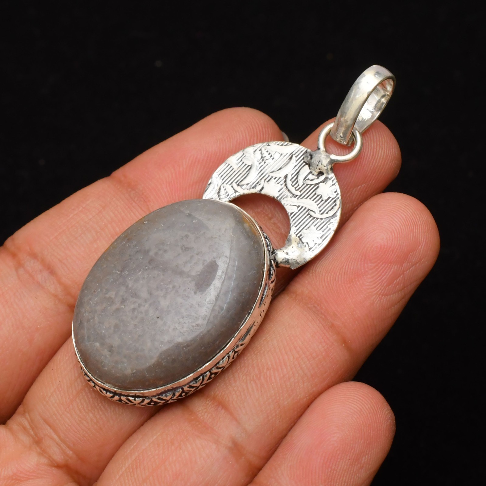 Gray Agate Gemstone 925 Sterling Silver Jewelry Pendant 2.44″