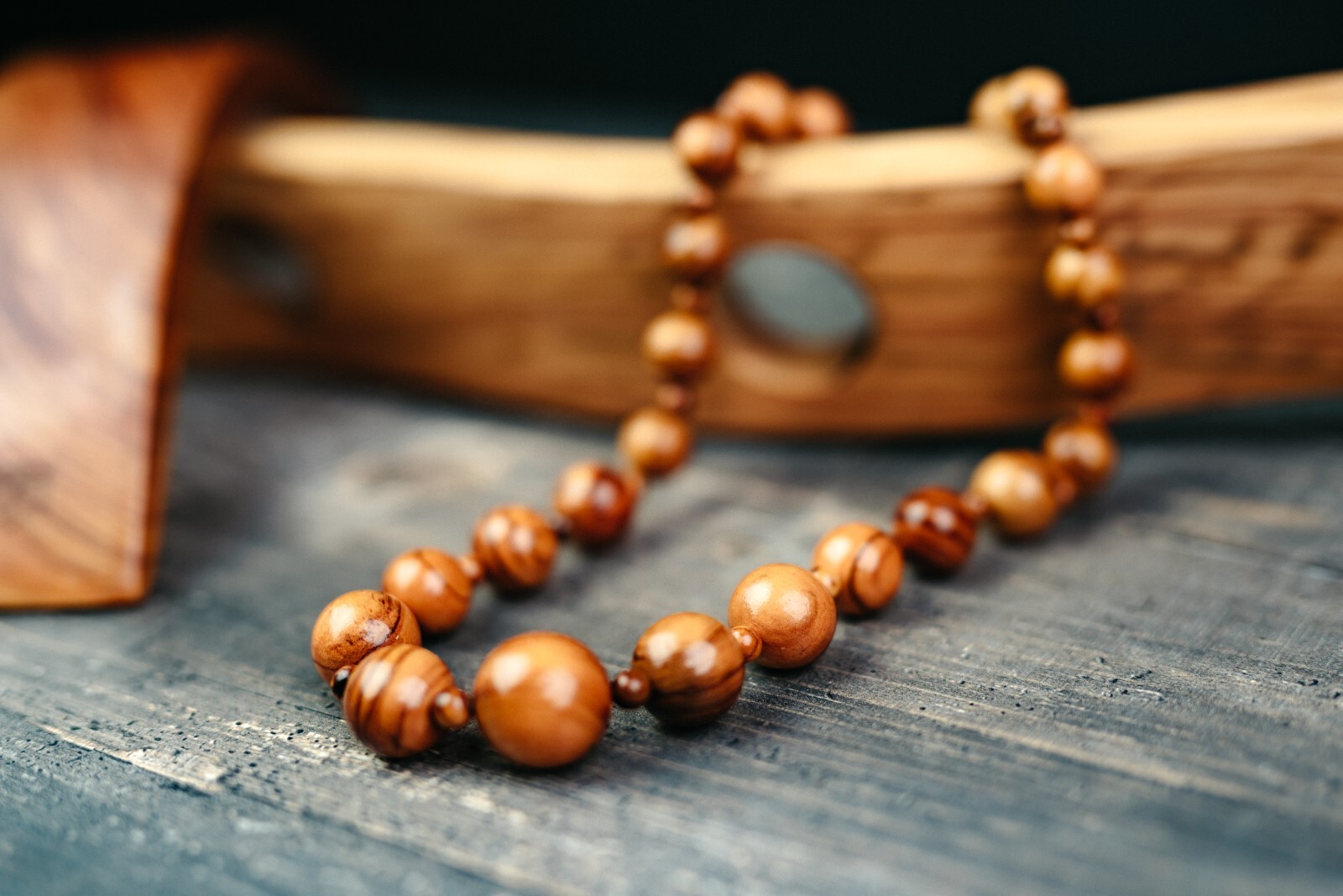 Olive wooden necklace – olive balls
