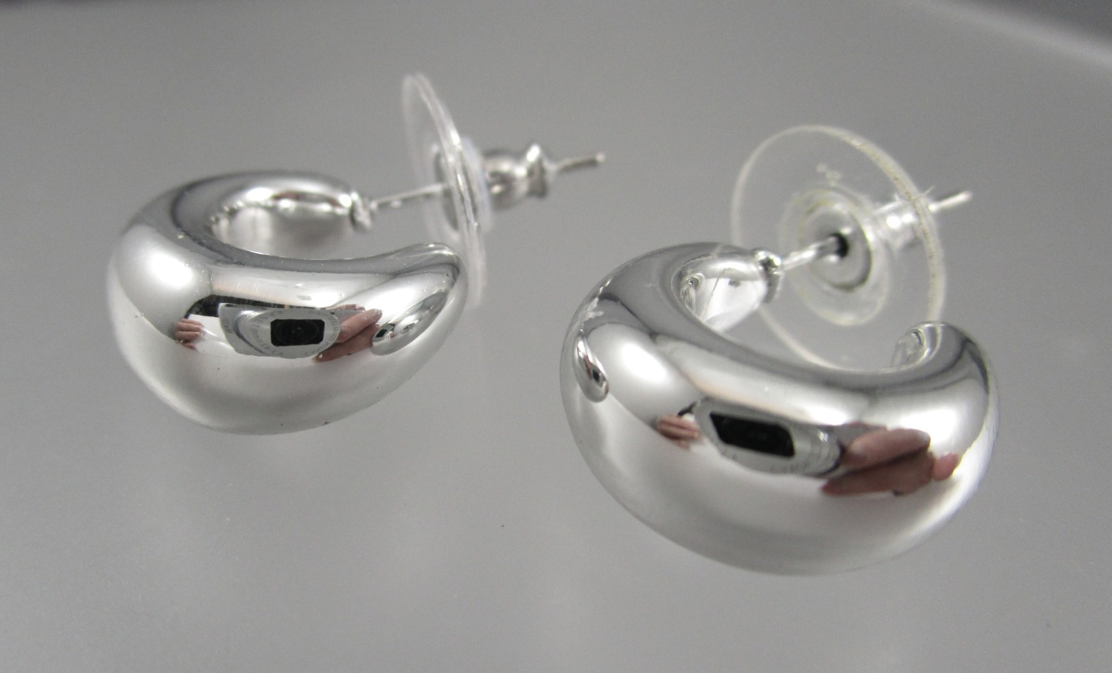 Light Weight Dainty 1/2 ” Chubby Silver Tone Shiny Puffy Hoop Post Earrings 191P