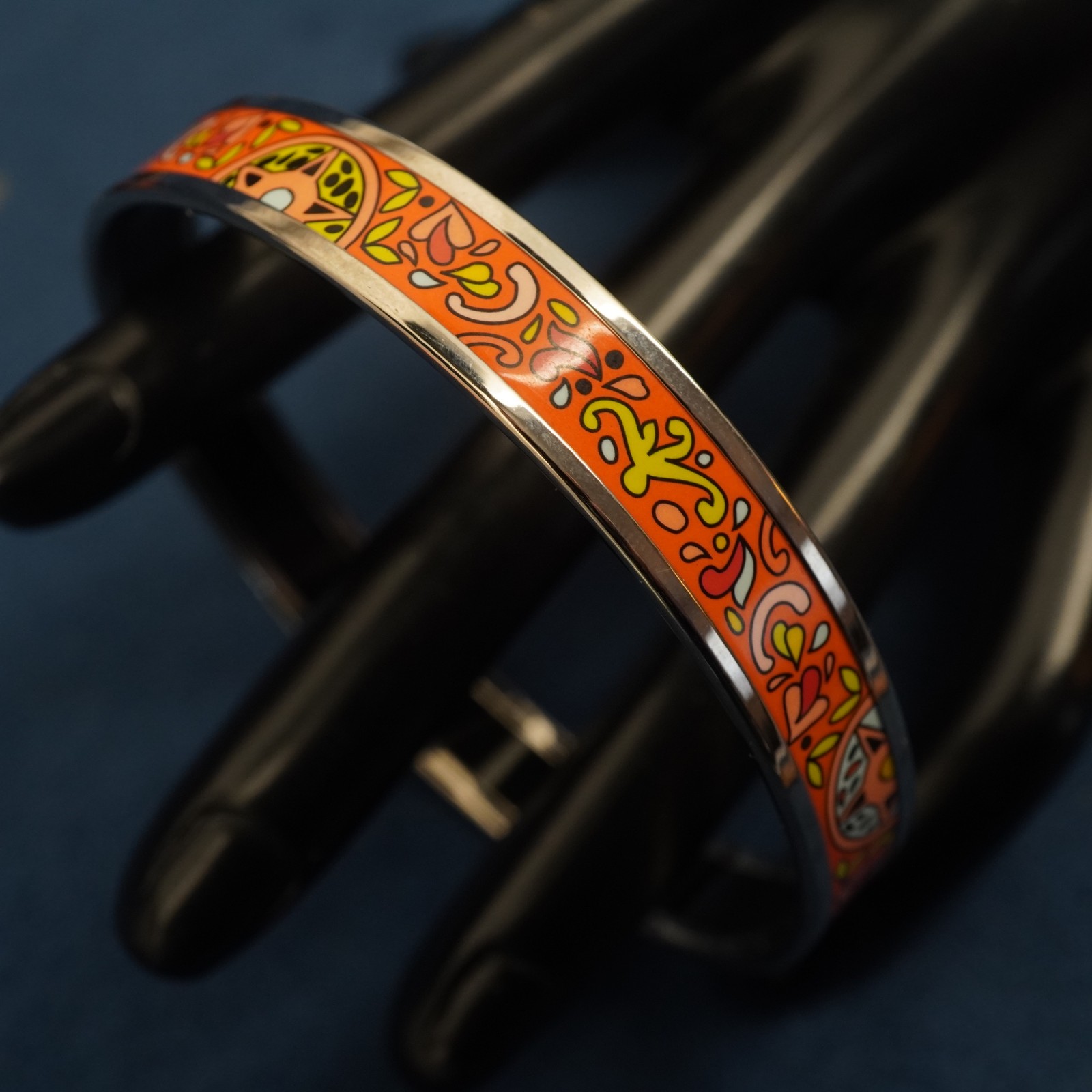 Hermès Palladium Plated Printed Enamel Narrow Bangle, Sz GM – Free Shipping USA