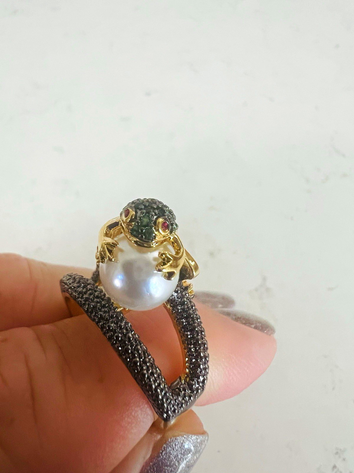 Gold Tone Frog Cocktail Ring Simulated White Pearl & Green/Blue Crystal Size 7