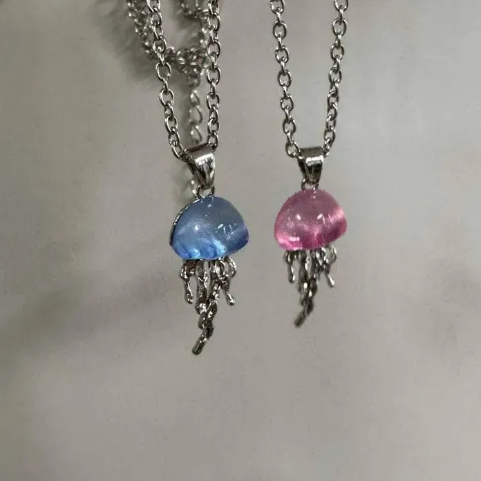 Blue Pink Jellyfish Pendant Necklace Women Y2K Charm Mood Tracker Gift