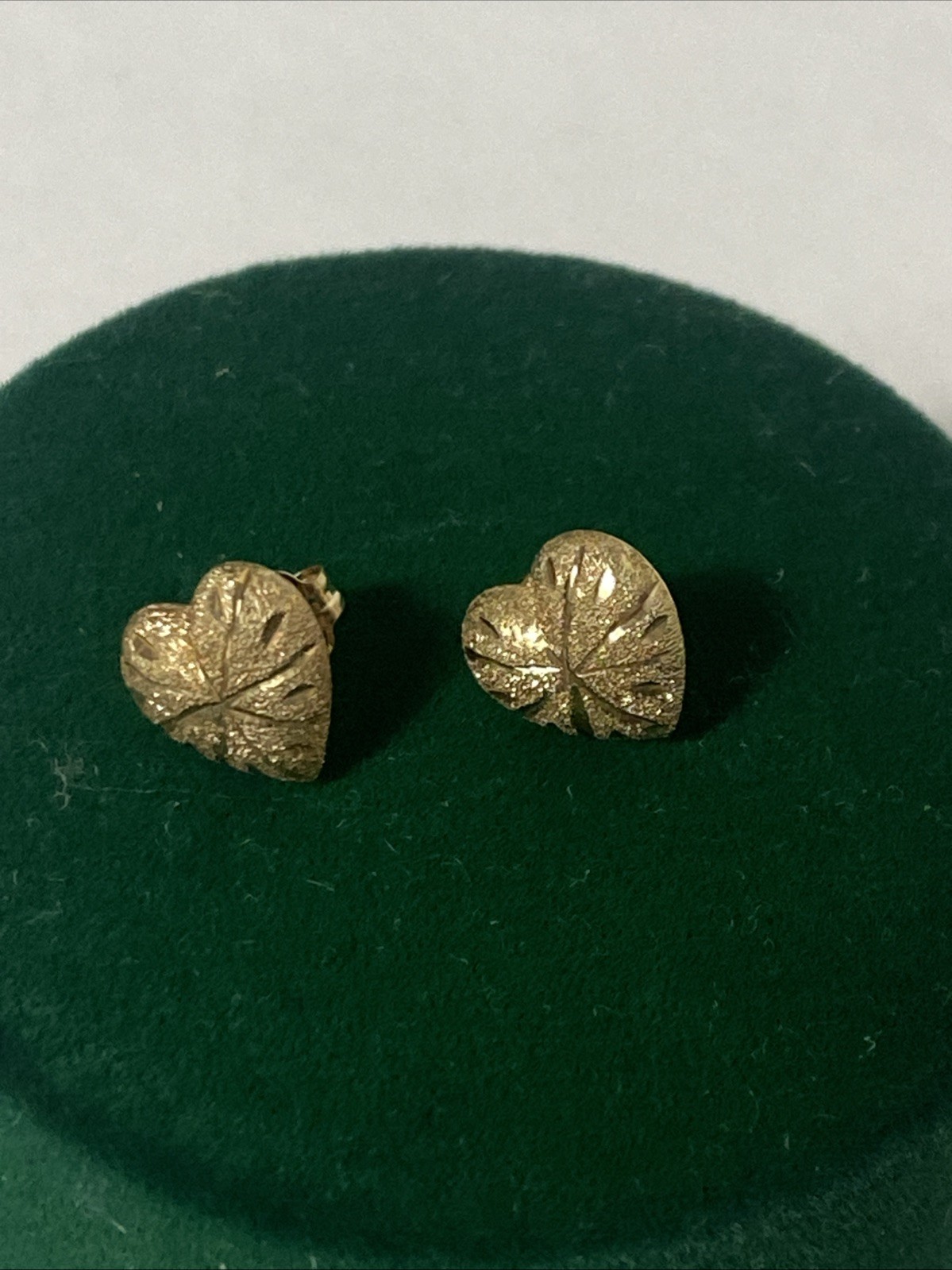 JCM 14k Yellow Gold Diamond Cut Heart Stud Earrings