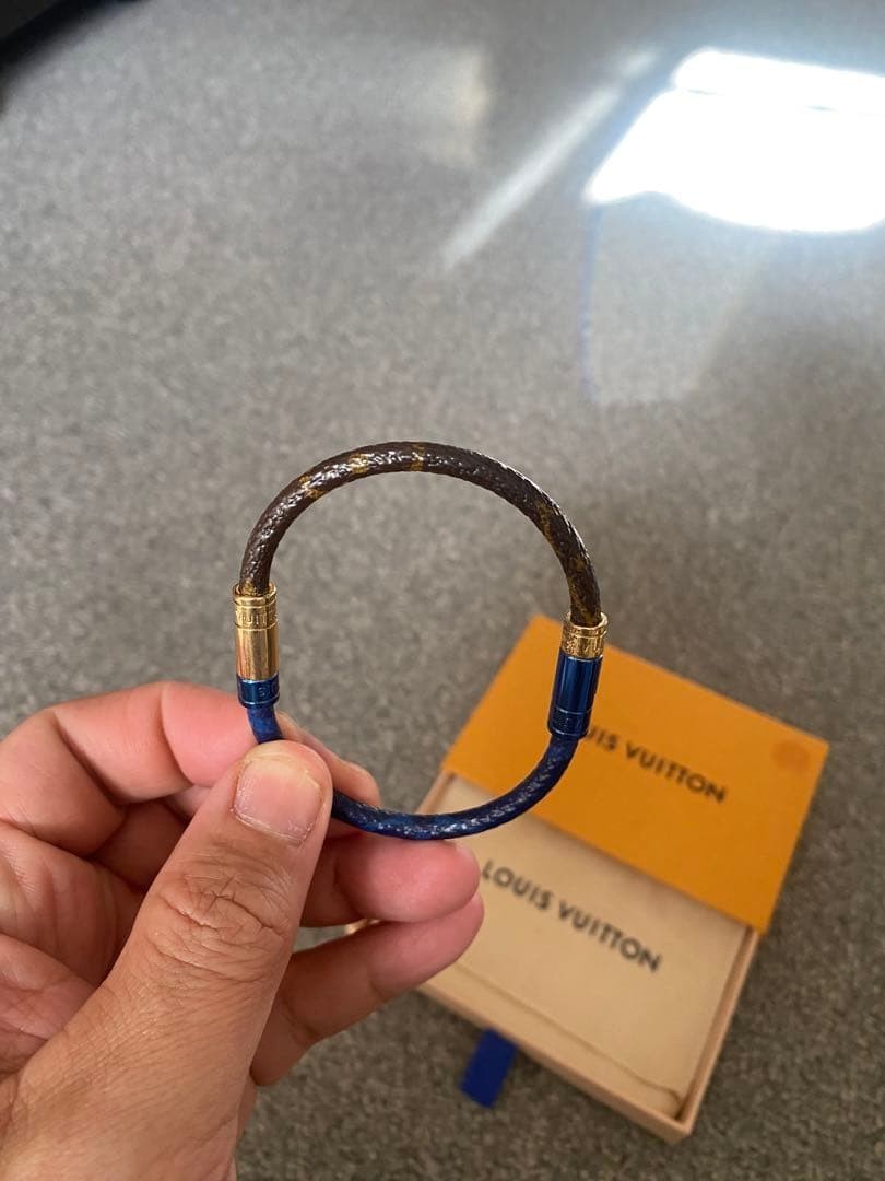 Louis Vuitton Bracelet Brasle Neo Split Monogram Blue Push Lock MP039E W/Box Gen