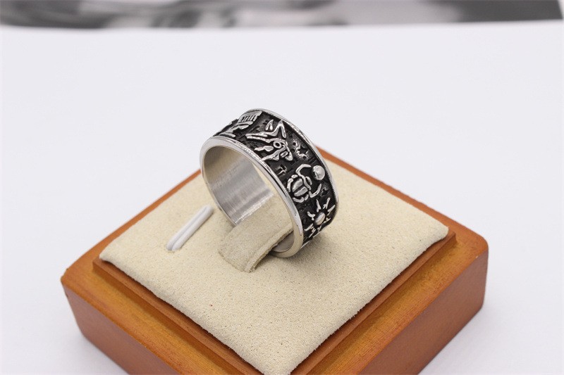 Model R1519 European & American Anubis Cross Ring