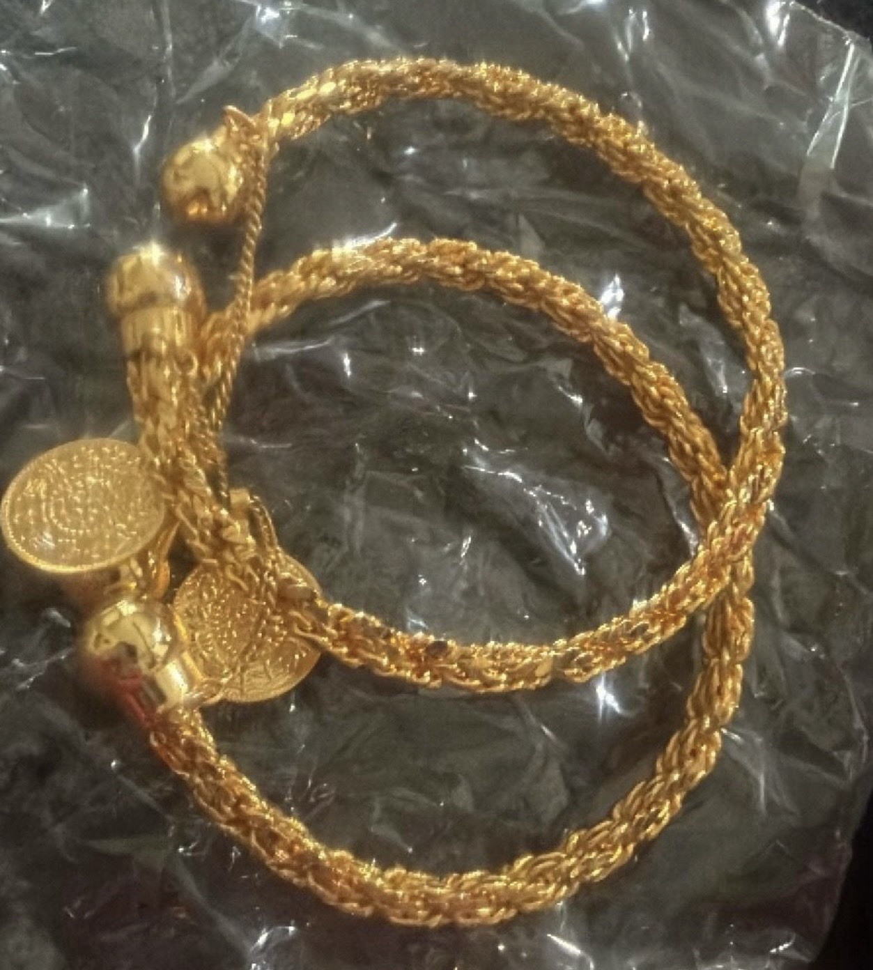 Pair of 2 gold plated bangles free size (universal size) never change Colour
