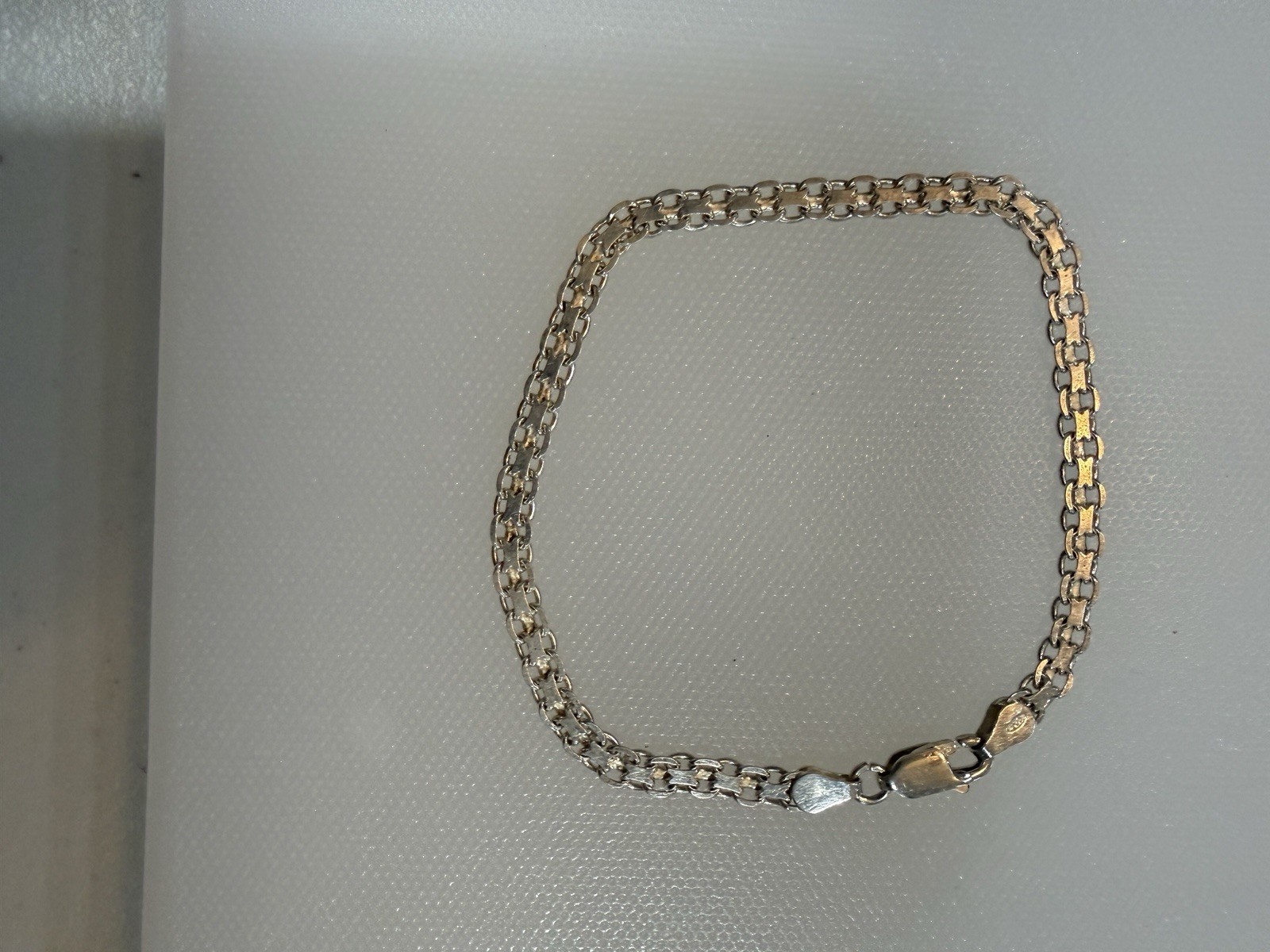 Glo Bismark Chain Bracelet 7.5in Round Lobster Clasp 5grams Made in Italy