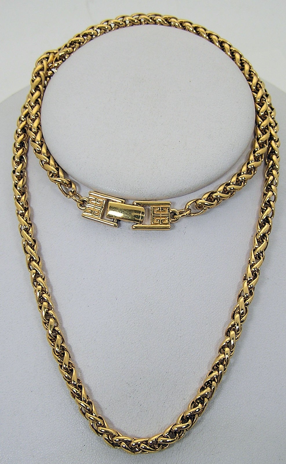 Stunning Givenchy Gold Tone 5mm Wheat Link Chain Signature 4 “G” Logo Clasp 24″