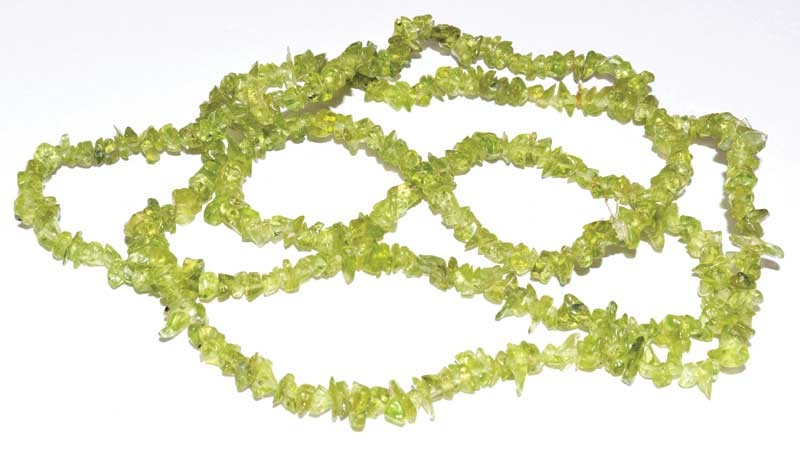 Green Peridot Gemstone Chip Necklace 32″ Long Crystal Healing Love Calm Wealth