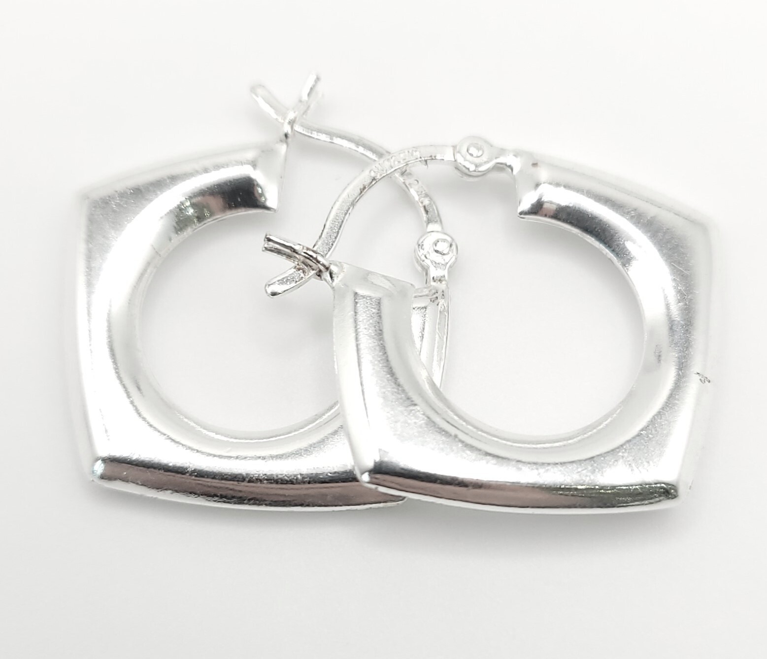 Pentagon Polished Hoop Earrings .925 Sterling Silver – BS304