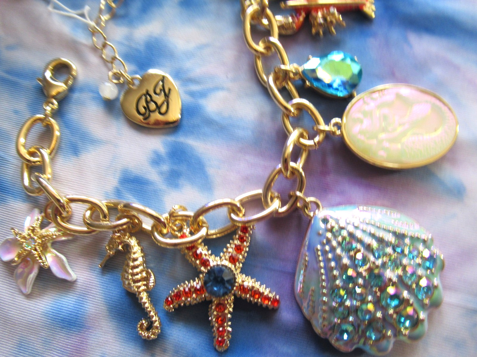 Betsey Johnson Gold Charm Sea Bracelet lobster, shell, starfish, Beach NWT