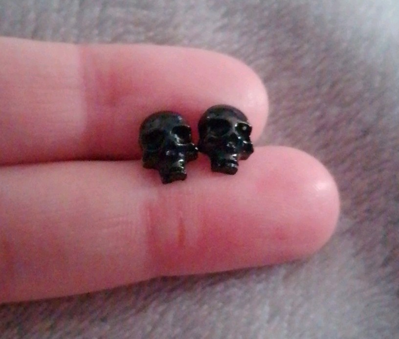 Handmade Mini Black Skull Stud Earrings Gift Gothic Punk Skeleton Fun Halloween