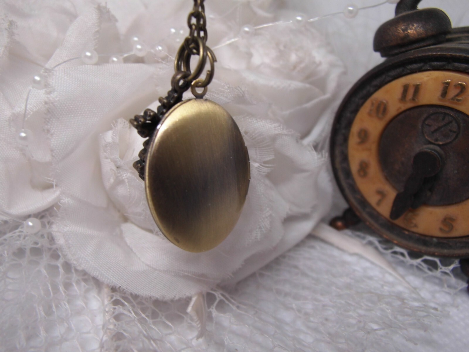 Valentine Prayer Box Bronze Locket Cameo Necklace Pendant photo keepsake Angel