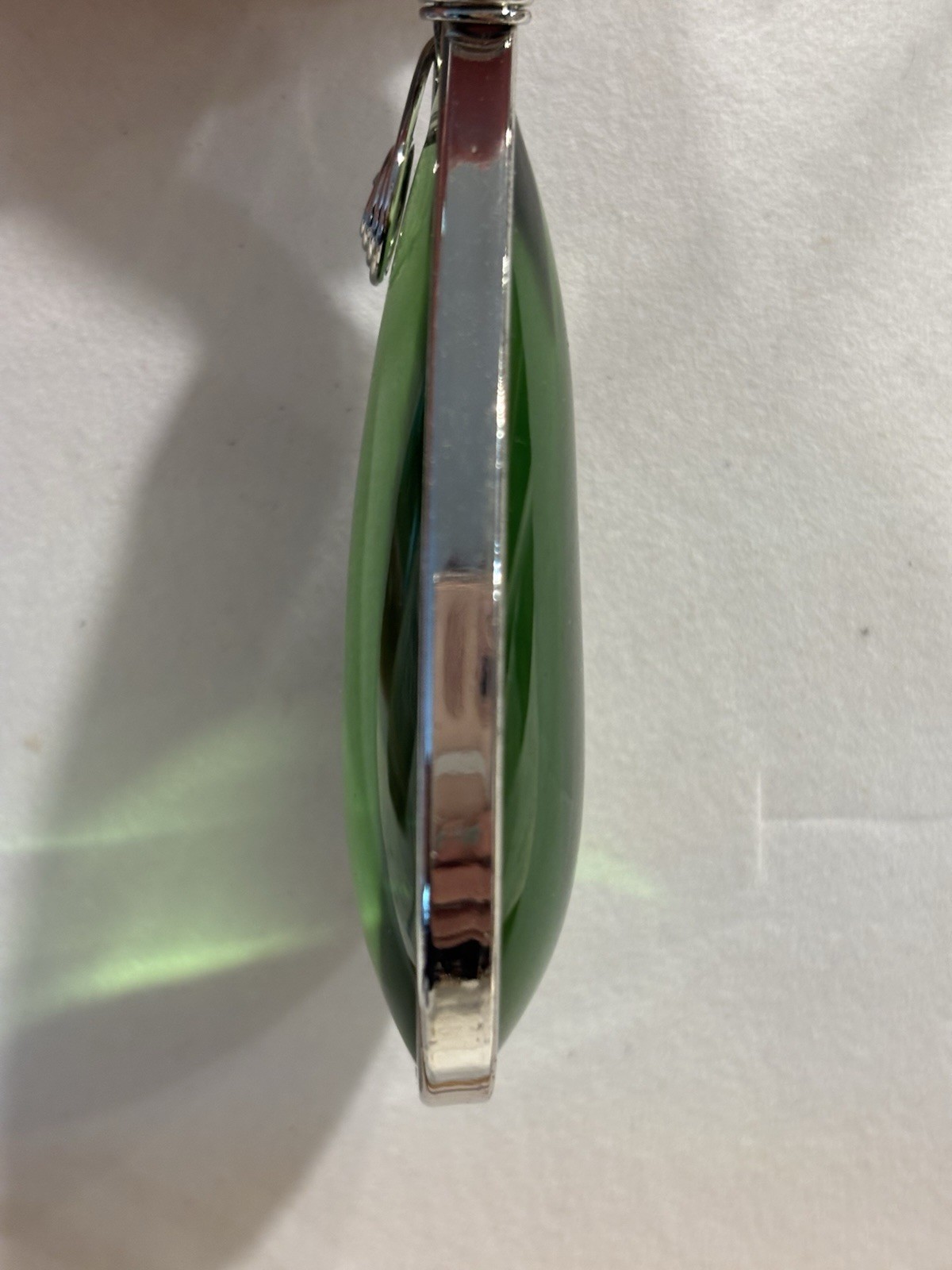 Teardrop Pendant Necklace Green Silver Tone Bezel Cord Adjustable 19-24in