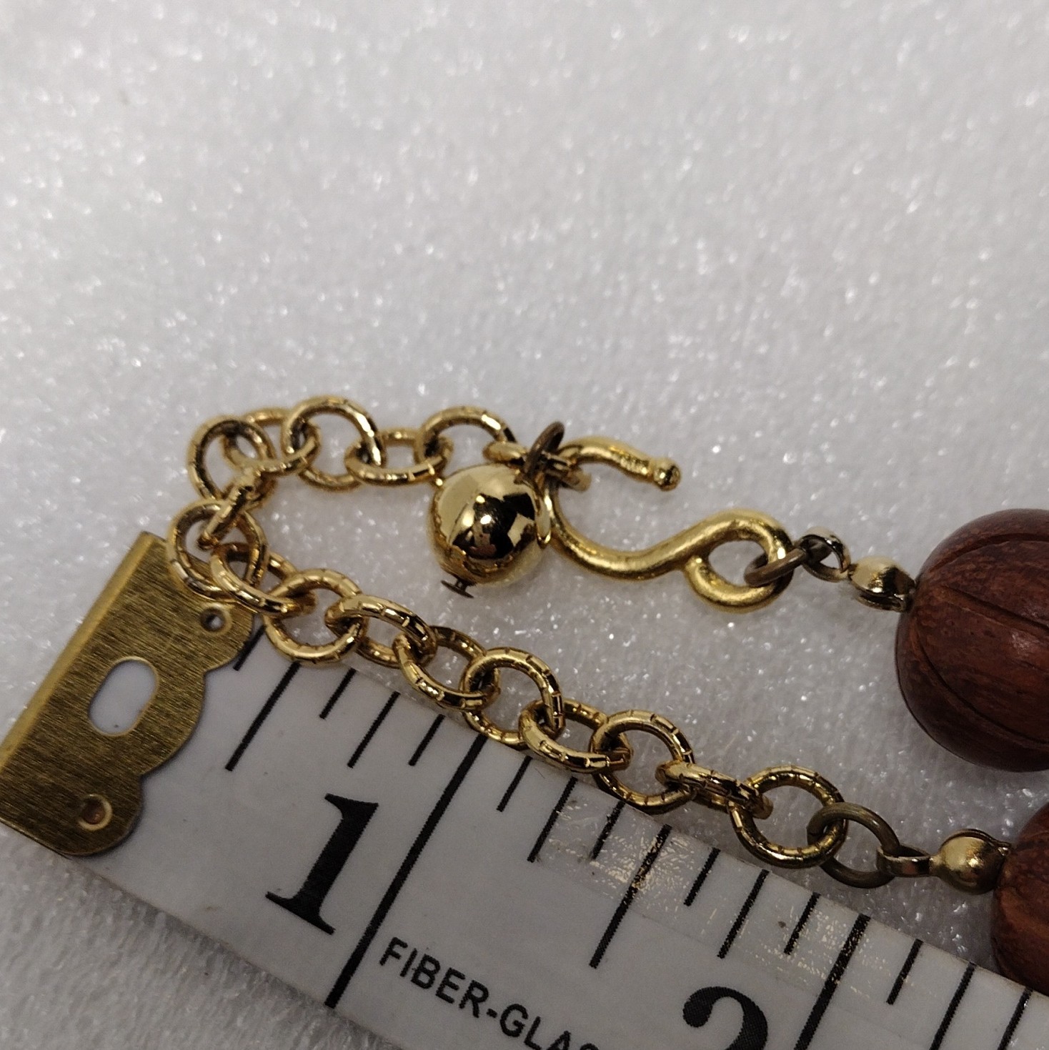 Brown Beige Wood Beaded Necklace Gold Tone Cable Chain Toggle Adjustable