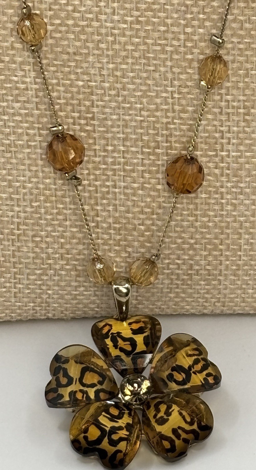 Gold Tone Leopard Print Rhinestone Flower Pendant On Beaded Chain 18-21 In