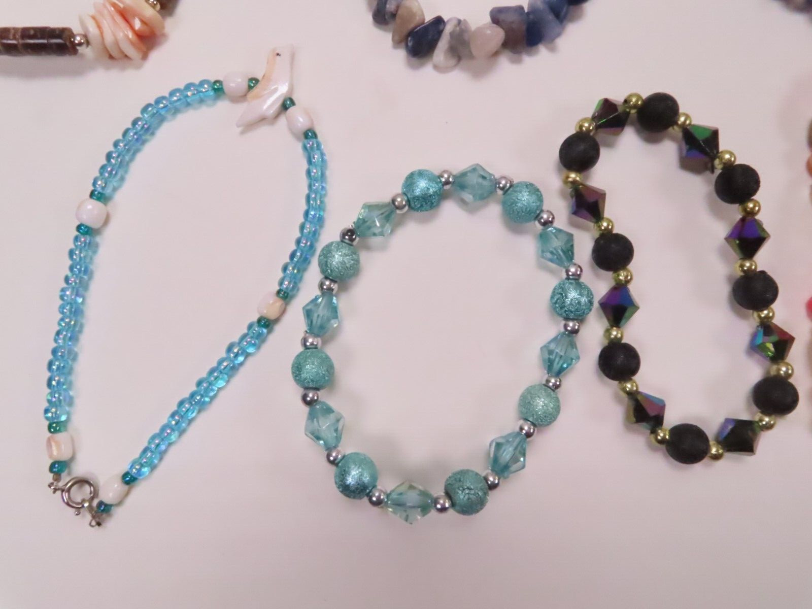 Lot of 13 Beaded Bracelets 10 Stretch 3 Clasp Metal Stone Acrylic Shell Plastic
