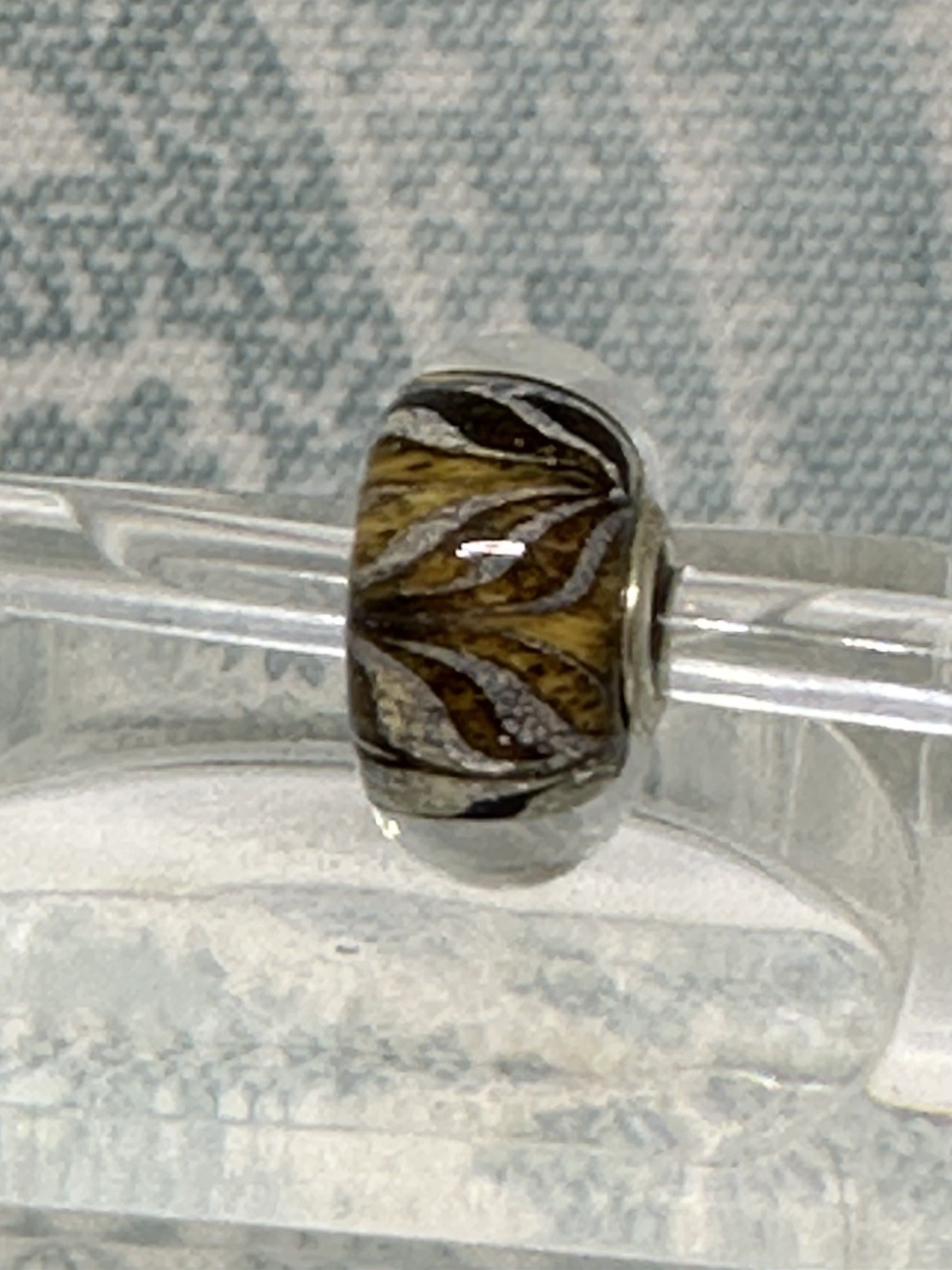 Authentic Trollbeads Roots of Wisdom TGLBE-10442, New & Retired 2021